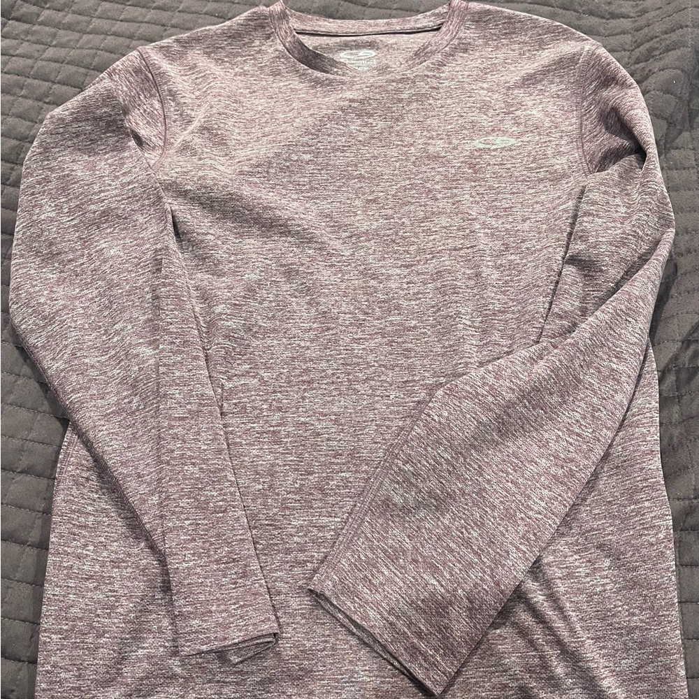 Champion duodry long sleeve shirt. Size small